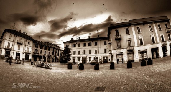 _Luca_Pernice_-_Piazza_Castello_Abbiategrasso_-_Visione_Fisheye